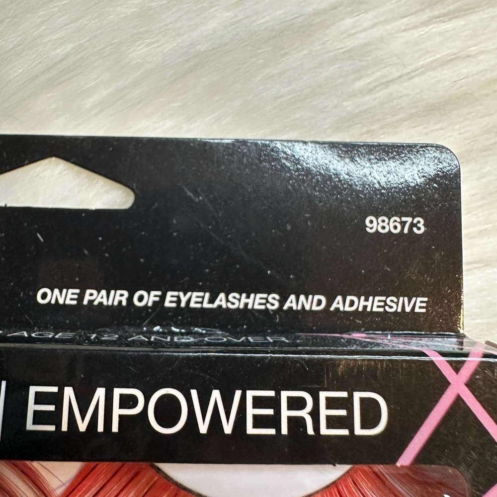 🩷5/$10 Pink Eyelash Kit - Picture 3 of 6